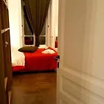 Alojamento de Acomodação e Pequeno-almoço A Durmi Nápoles